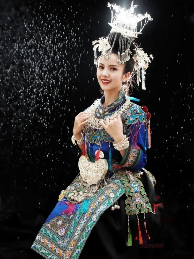 Новые экзотические этнические костюмы, головные уборы для выступлений, официальных мероприятий, фотосессий и путешествий
Новые экзотические этнические костюмы, головные уборы для выступлений, официальных мероприятий, фотосессий и путешествий