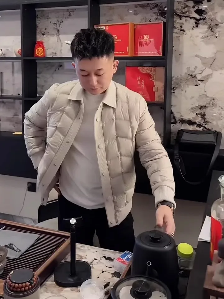 High Quali Faionable Men's down Jaet Collared Outerwear Autumn Winter Busin Sle Stand Fit Long Sve Antibacte...
High Quali Faionable Men's down Jaet Collared Outerwear Autumn Winter Busin Sle Stand Fit Long Sve Antibacte...