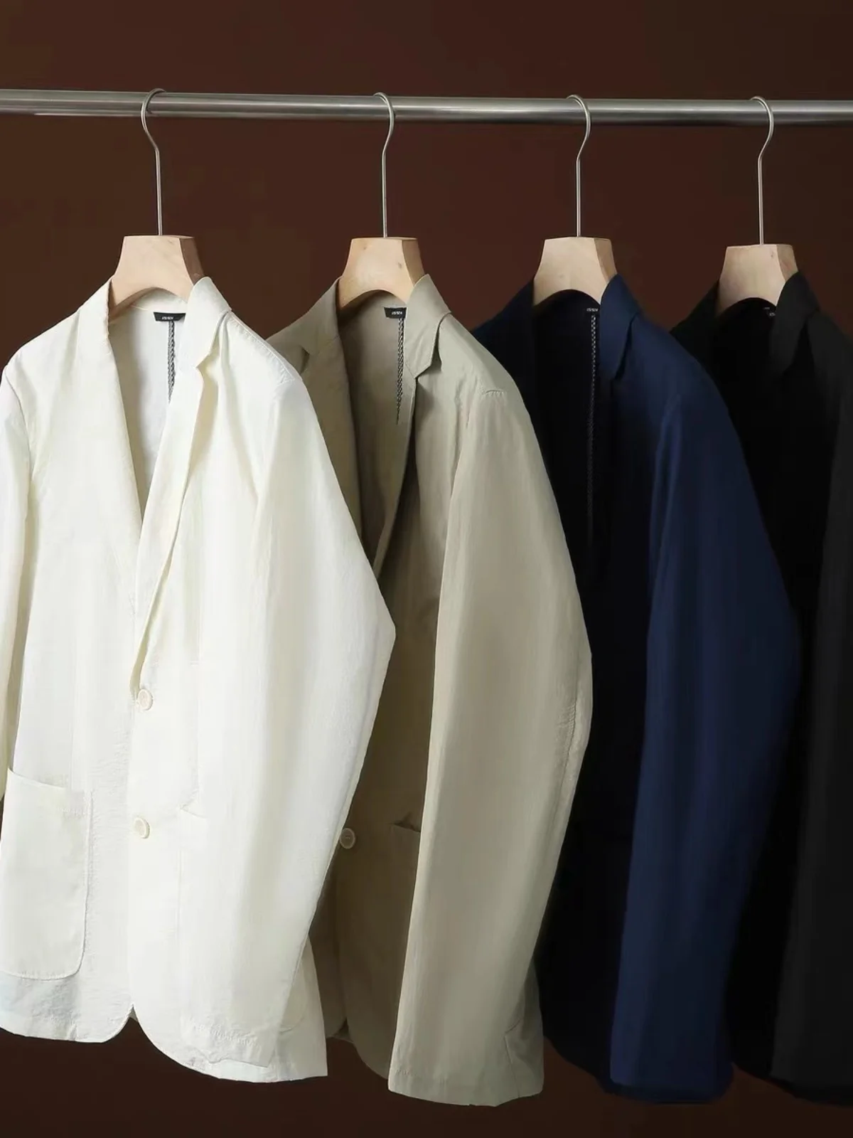 Изысканный качественный импортный мужской повседневный костюм для защиты от солнца, подходит для Faion Urban Sle Long Sve на одной пуговице
Изысканный качественный импортный мужской повседневный костюм для защиты от солнца, подходит для Faion Urban Sle Long Sve на одной пуговице