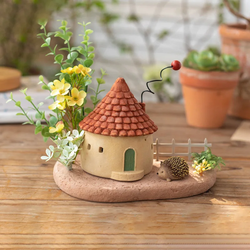 European pastoral style miniature house ornament, Japanese home desktop decoration micro landscape simulation green plants
European pastoral style miniature house ornament, Japanese home desktop decoration micro landscape simulation green plants