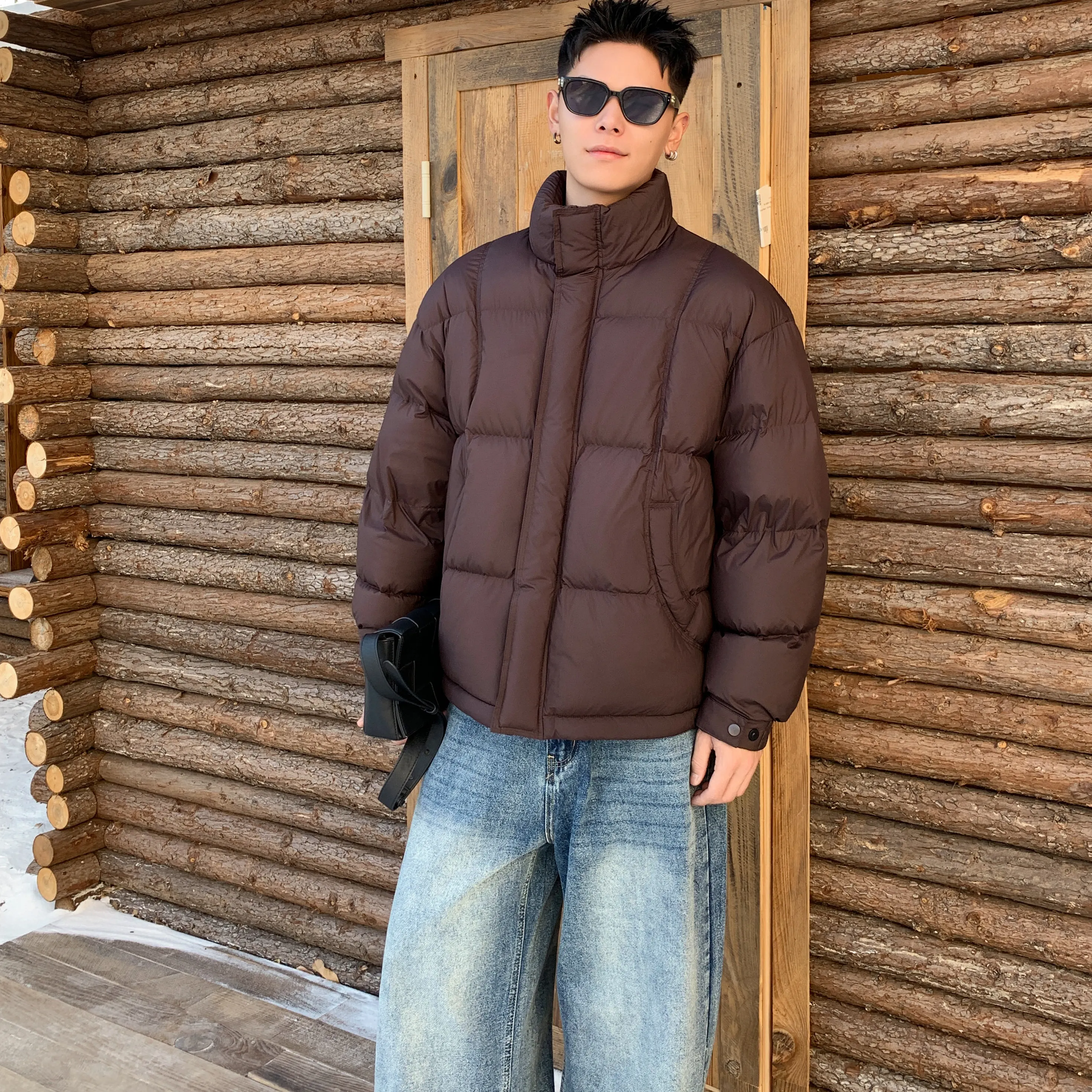 Мужская утепленная зимняя куртка-пуховик с воротником-стойкой, свободного кроя, на молнии, очень теплая и комфортная, повседневная
Мужская утепленная зимняя куртка-пуховик с воротником-стойкой, свободного кроя, на молнии, очень теплая и комфортная, повседневная