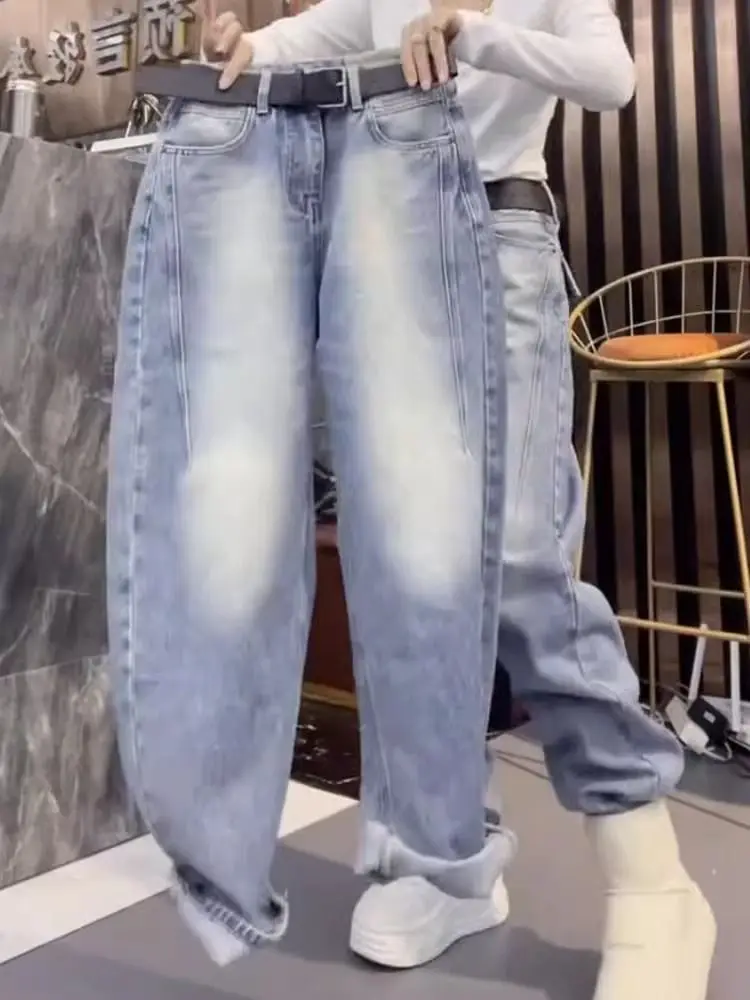 Fashionable street sickle jeans women's spring new high waisted street casual versatile wide leg straight leg pants
Fashionable street sickle jeans women's spring new high waisted street casual versatile wide leg straight leg pants