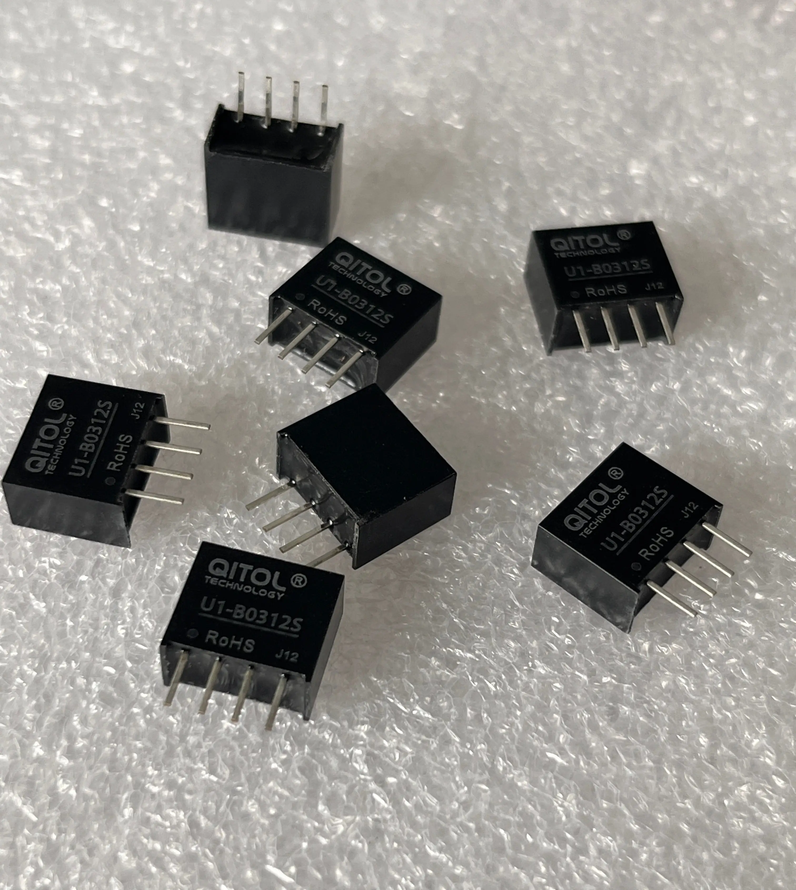 1W U1-B0312S-1WR3 Miniature DC-DC Power Converter 3.3VTO 12VDC Step-Down Switching Disconnector Module for Electronic Components
1W U1-B0312S-1WR3 Miniature DC-DC Power Converter 3.3VTO 12VDC Step-Down Switching Disconnector Module for Electronic Components