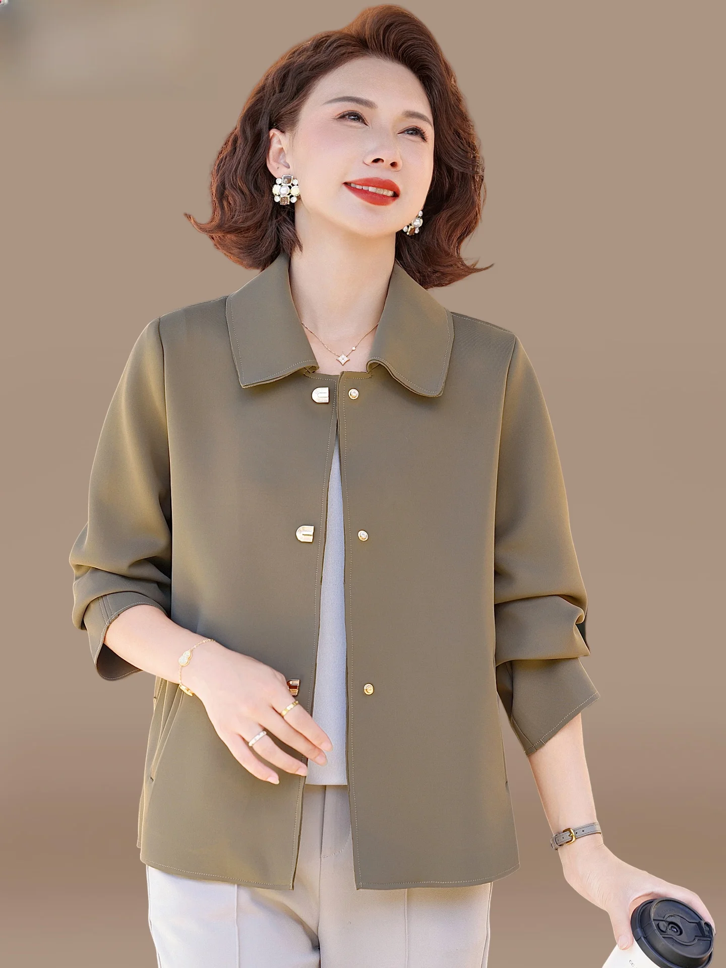 Sli Spring Outerwear for Middle-Aged Women Faionable Polyester Fiber Coat Windproof ort Length Korean Brand
Sli Spring Outerwear for Middle-Aged Women Faionable Polyester Fiber Coat Windproof ort Length Korean Brand
