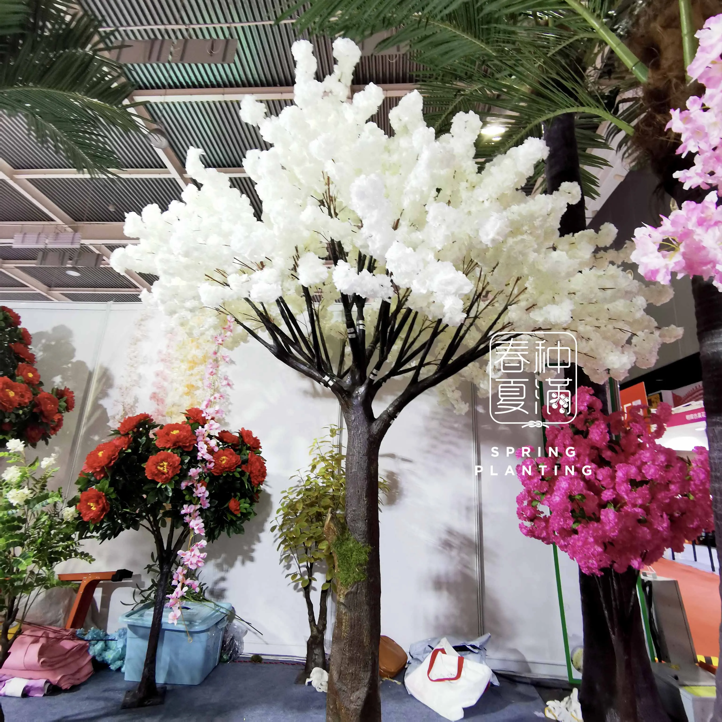 Big Artificial Cherry Blossom Tree Factory Price Outdoor Wedding Decoration White Artificial Cherry Tree
Big Artificial Cherry Blossom Tree Factory Price Outdoor Wedding Decoration White Artificial Cherry Tree