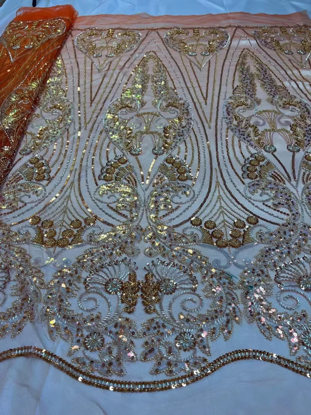 Latest African Sequin Beaded Lace Fabric 2024 High Quality French Nigerian Groom Lace Fabrics For Wedding Party Dress Sewing
Latest African Sequin Beaded Lace Fabric 2024 High Quality French Nigerian Groom Lace Fabrics For Wedding Party Dress Sewing