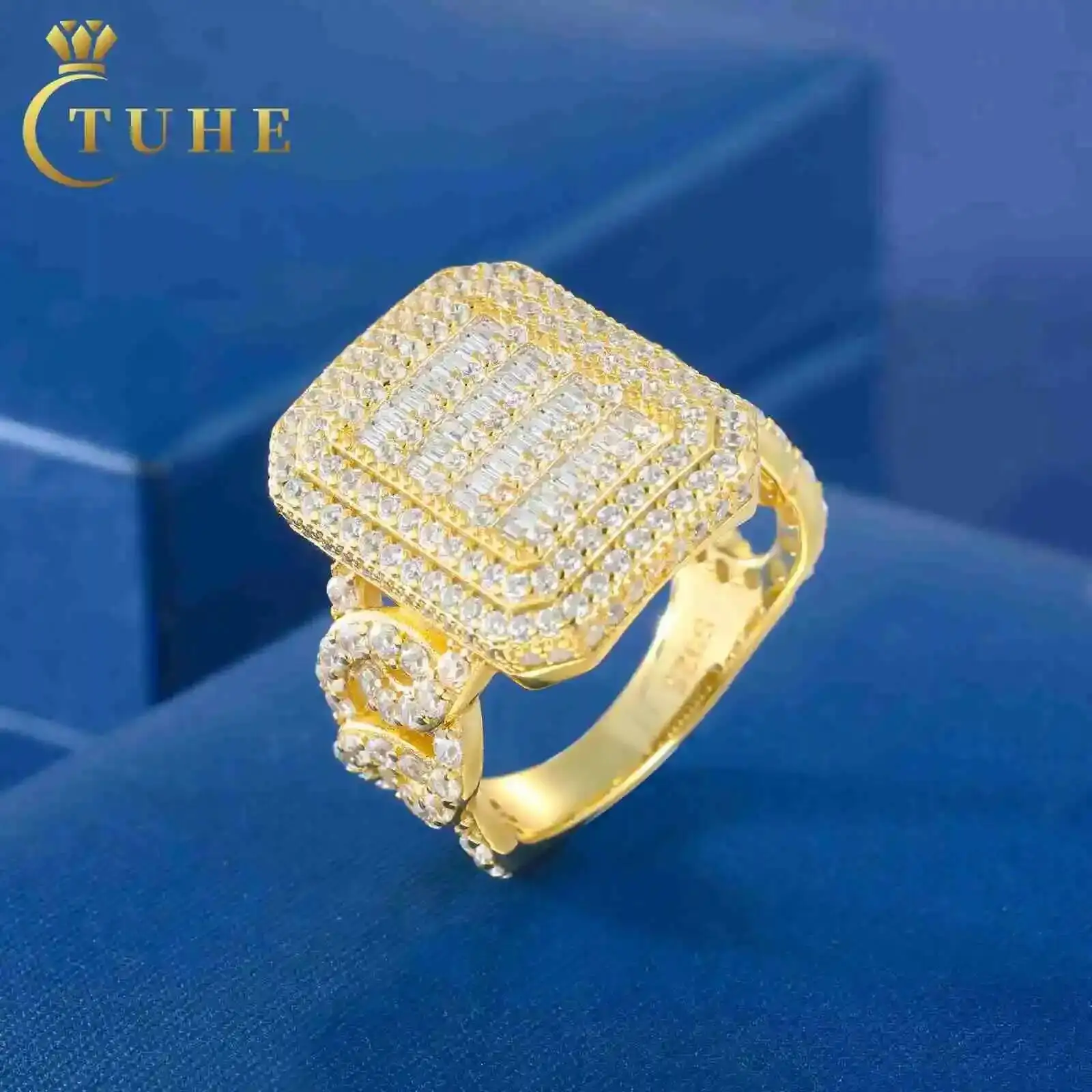New Arrival Hip Hop Jewelry 925 Sterling Silver Baguette VVS Moissanite Diamond Iced Out Cuban Side Ring for Mens
New Arrival Hip Hop Jewelry 925 Sterling Silver Baguette VVS Moissanite Diamond Iced Out Cuban Side Ring for Mens
