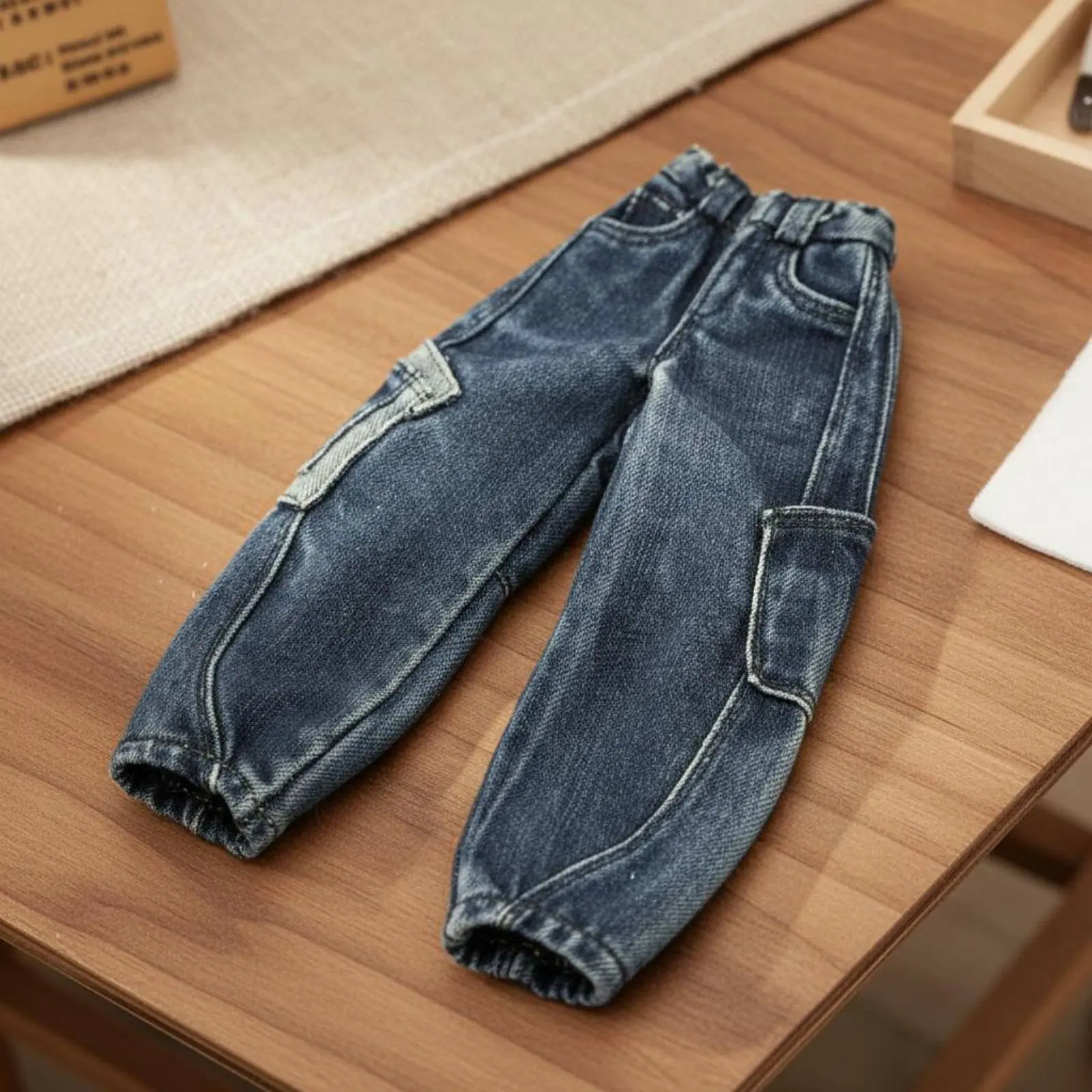 Female Figure Indigo Twill Trousers Handmade 1/6 Scale Doll Jeans Miniature Baggy Indigo Twill Pants for Hobbyists
Female Figure Indigo Twill Trousers Handmade 1/6 Scale Doll Jeans Miniature Baggy Indigo Twill Pants for Hobbyists