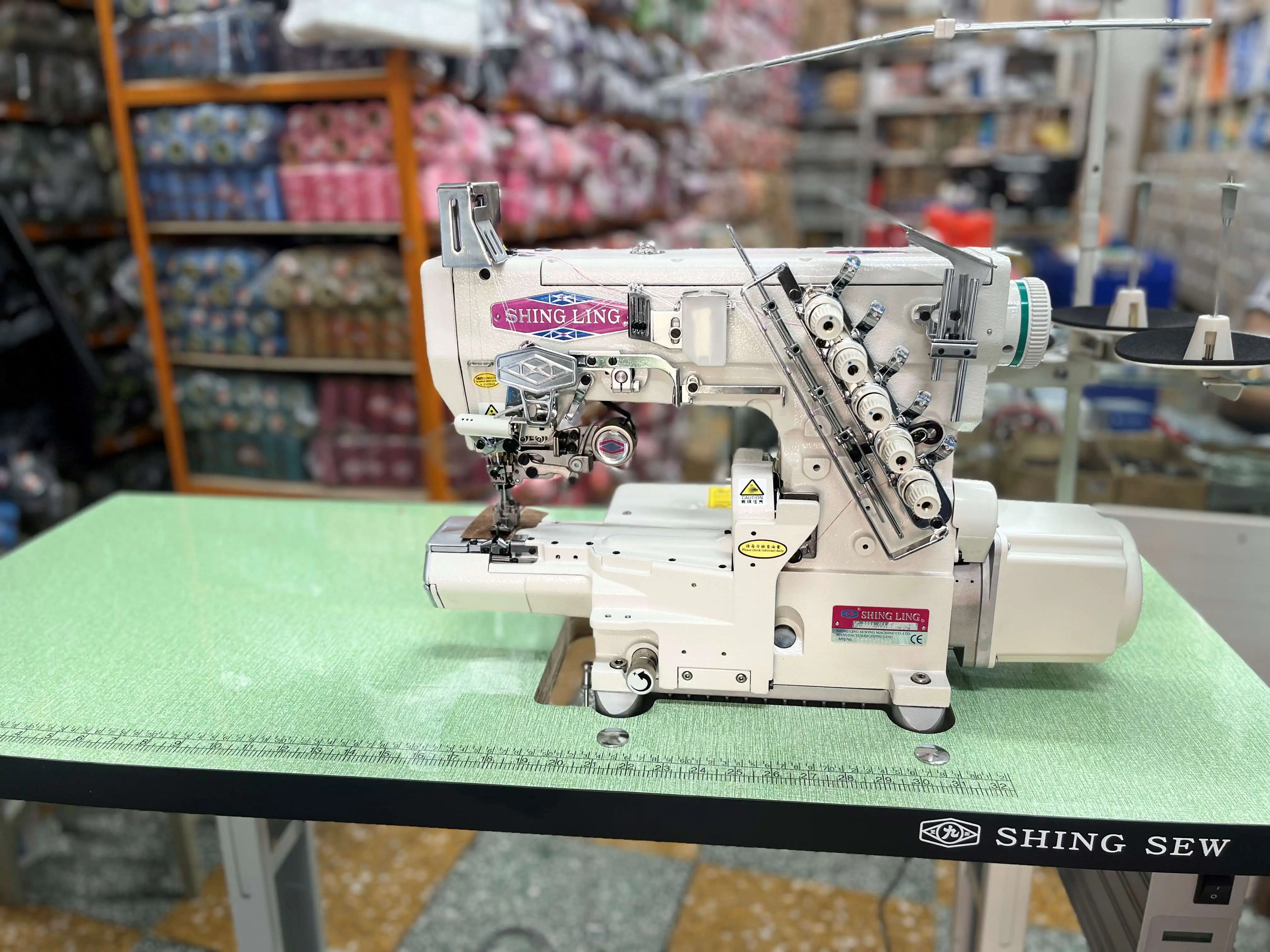 Плоская швейная машина SHIN GLING VG888
Плоская швейная машина SHIN GLING VG888