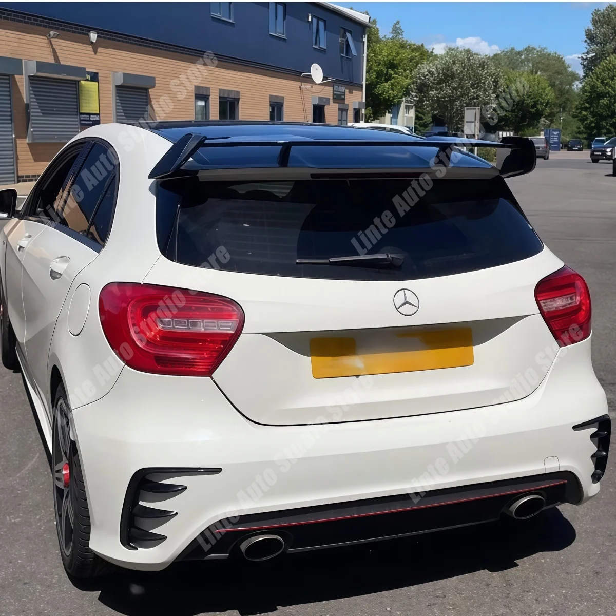 Gloss Black Rear Roof Spoiler Top Tail Wing Splitter For Mercedes Benz A Class W176 A180 A200 A250 A260 A45 AMG 2013-2018 Tuning
Gloss Black Rear Roof Spoiler Top Tail Wing Splitter For Mercedes Benz A Class W176 A180 A200 A250 A260 A45 AMG 2013-2018 Tuning