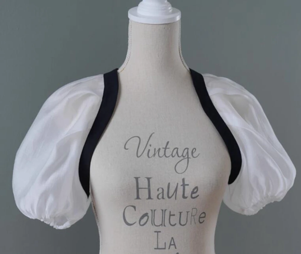 Victorian Style Short Puff Sleeve Tank Top Vintage White Princess Shoulder Wrap Cape Coat
Victorian Style Short Puff Sleeve Tank Top Vintage White Princess Shoulder Wrap Cape Coat