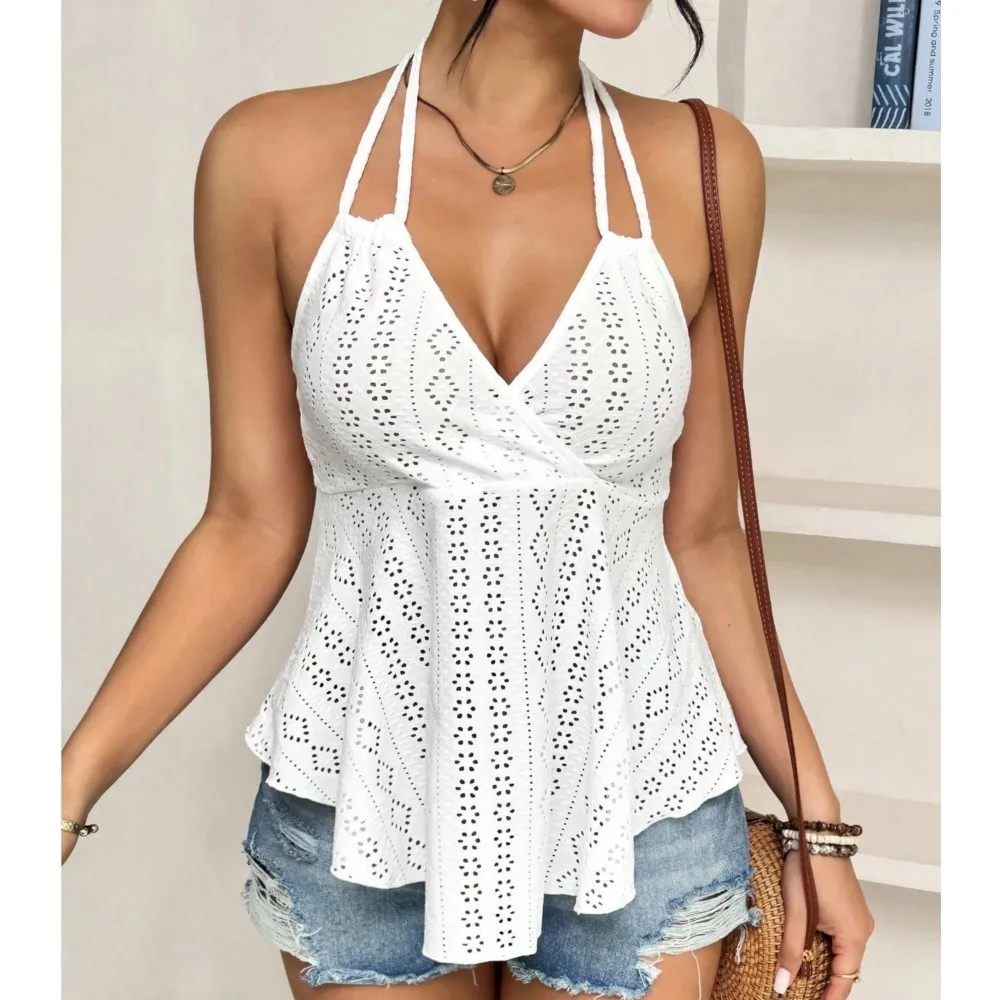 Halterneck Suspender Top Summer Women's New Fashion Solid Color Sexy V-neck Hollow Strap Irregular Vest Ropa Mujer Y2k Clothes
Halterneck Suspender Top Summer Women's New Fashion Solid Color Sexy V-neck Hollow Strap Irregular Vest Ropa Mujer Y2k Clothes