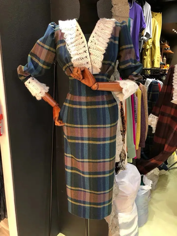 Весенне-осеннее шерстяное платье больших размеров в стиле ретро с кружевом, V-образным вырезом, завышенной талией, длинными рукавами, средней длины, для повседневной носки
Весенне-осеннее шерстяное платье больших размеров в стиле ретро с кружевом, V-образным вырезом, завышенной талией, длинными рукавами, средней длины, для повседневной носки