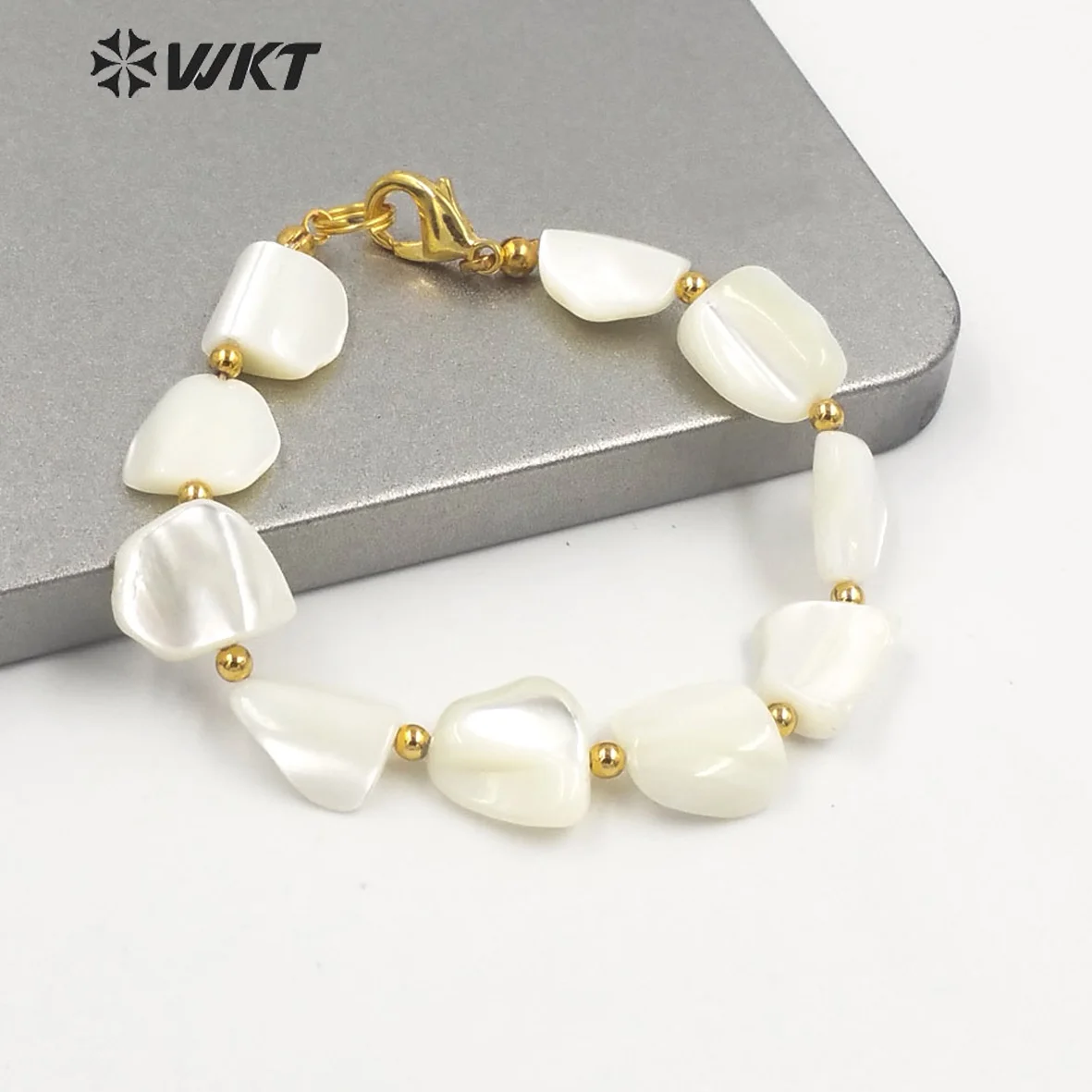 WT-MPB081 WKT 2025 Fashion Style Shell Lrregular And Lovely Shape New Sale Bracelet Good-Quality Women Party Gift
WT-MPB081 WKT 2025 Fashion Style Shell Lrregular And Lovely Shape New Sale Bracelet Good-Quality Women Party Gift