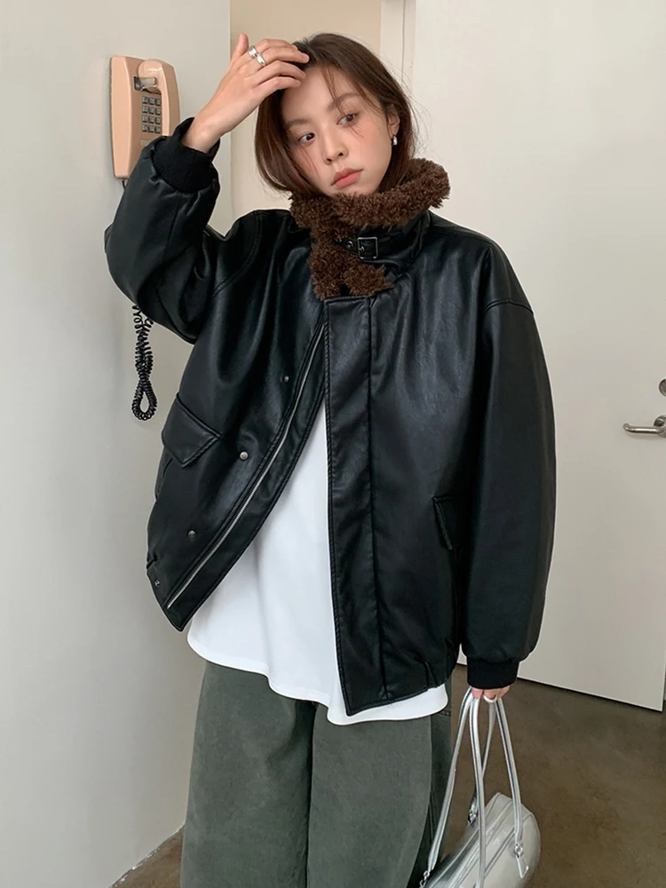 Женская кожаная куртка Sixi Paris Street с воротником-стойкой из овечьей шерсти, утепленная, в корейском стиле, свободного кроя, с длинными рукавами, на молнии
Женская кожаная куртка Sixi Paris Street с воротником-стойкой из овечьей шерсти, утепленная, в корейском стиле, свободного кроя, с длинными рукавами, на молнии