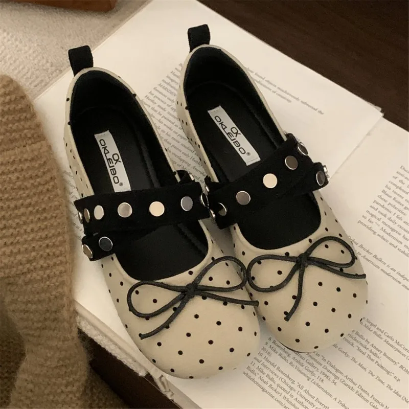 New Spring Butterfly-knot Women Ballet Flats Concise Round Toe Shallow Shoes Laides Comfort Soft Sole Dress Mary Jane Shoes35-40
New Spring Butterfly-knot Women Ballet Flats Concise Round Toe Shallow Shoes Laides Comfort Soft Sole Dress Mary Jane Shoes35-40