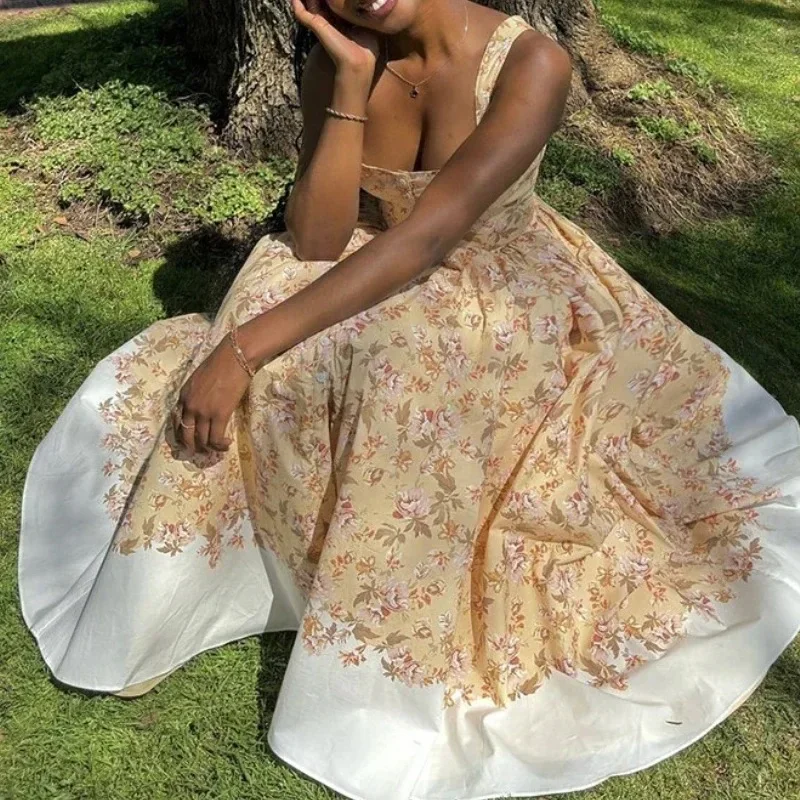 Sweet Tunic Floral Printing Pleated Dresses for Women Square Collar Sleeveless Temperament Midi Dress Female Summer Style
Sweet Tunic Floral Printing Pleated Dresses for Women Square Collar Sleeveless Temperament Midi Dress Female Summer Style