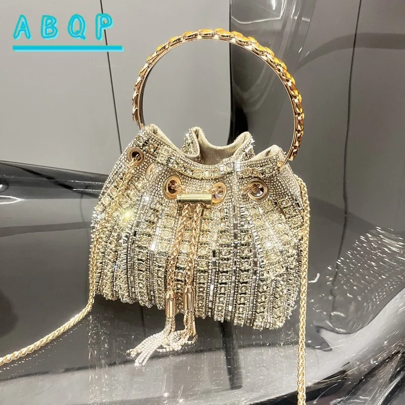 Ladies Dinner Handbag New High-value Shoulder Bag Girls Fashion Diamond-encrusted Chain Bags Shoulder Messenger Bag
Ladies Dinner Handbag New High-value Shoulder Bag Girls Fashion Diamond-encrusted Chain Bags Shoulder Messenger Bag