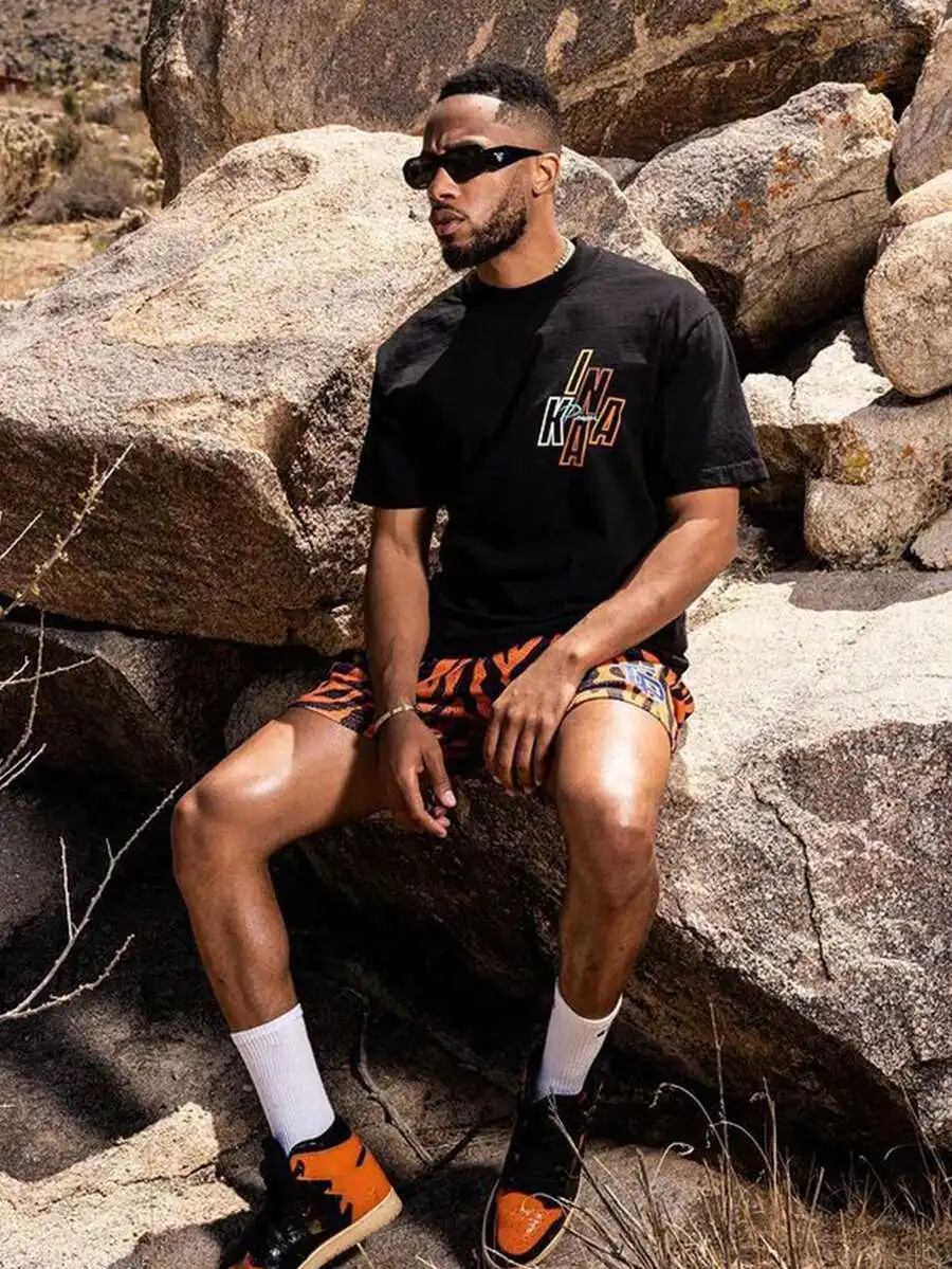 Men Summer Casual Tiger Stripe Printed Shorts Drawstring Waist Beach Outdoor Wear
Men Summer Casual Tiger Stripe Printed Shorts Drawstring Waist Beach Outdoor Wear