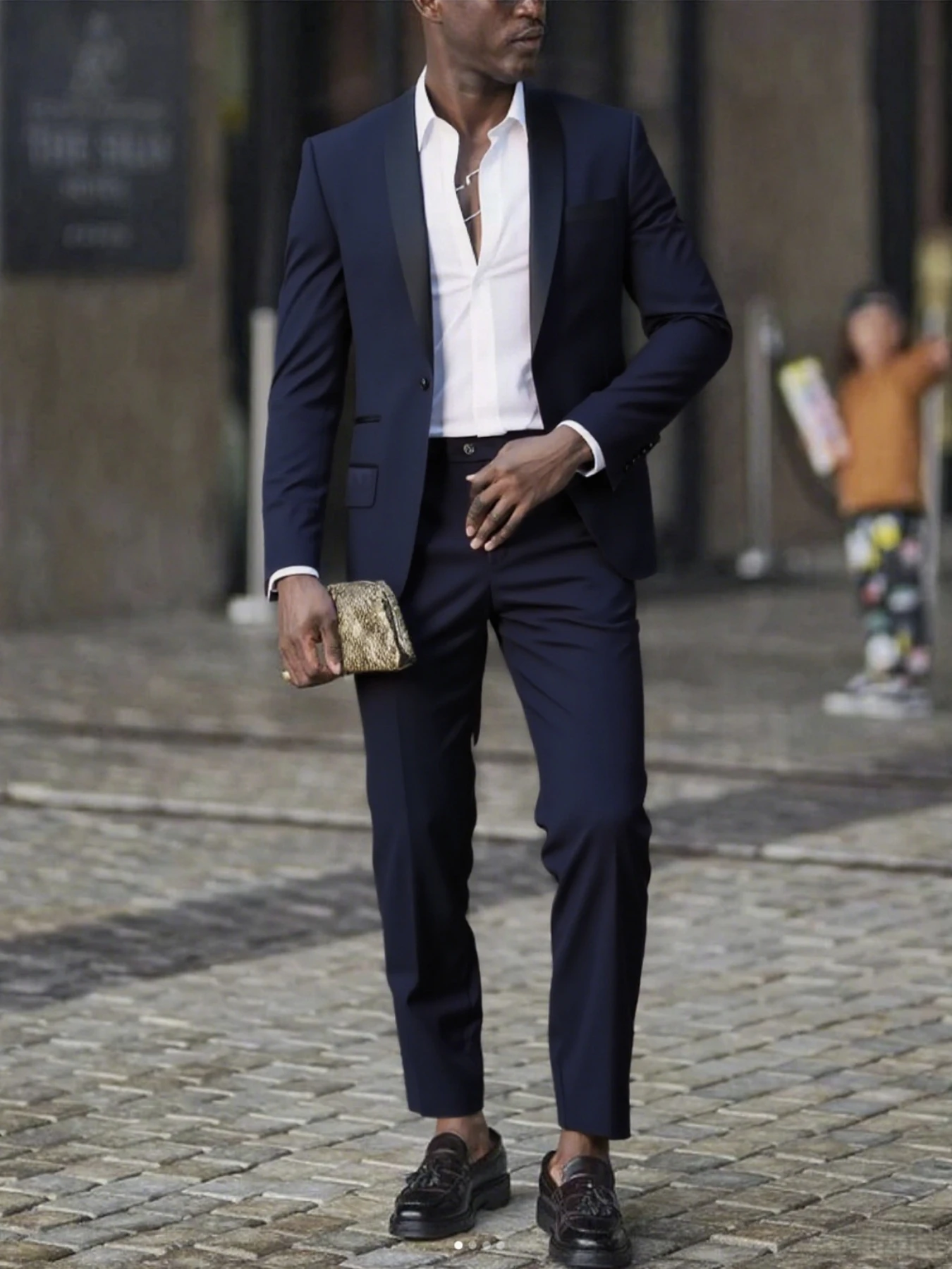 2-Piece Men's Slim Fit Shawl Collar Suit, Groom Tuxedo Set, Perfect for Wedding, Prom & Party
2-Piece Men's Slim Fit Shawl Collar Suit, Groom Tuxedo Set, Perfect for Wedding, Prom & Party