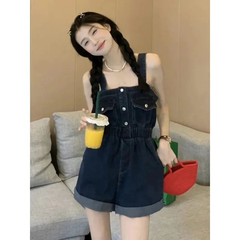 Strap Shorts Women Spring New Vintage Workwear Design Waist Slimming Rolled Hem Wide-Leg Pants
Strap Shorts Women Spring New Vintage Workwear Design Waist Slimming Rolled Hem Wide-Leg Pants