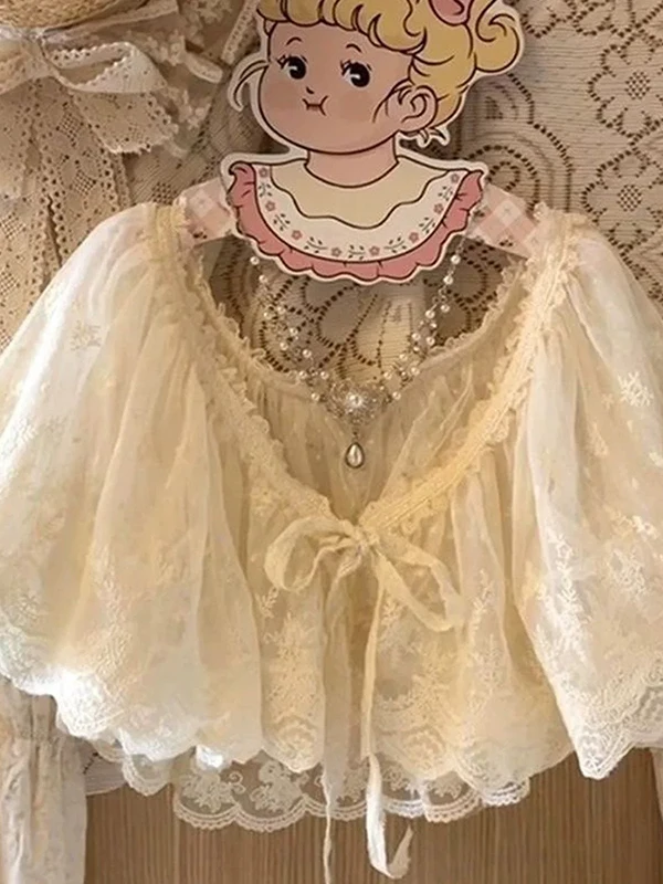 Retro Artistic Forest Style Women's Double Layer Embroidered Lace Shoulder Shawl Versatile Knot Doll Collar Lolita Sweet Fake...
Retro Artistic Forest Style Women's Double Layer Embroidered Lace Shoulder Shawl Versatile Knot Doll Collar Lolita Sweet Fake...