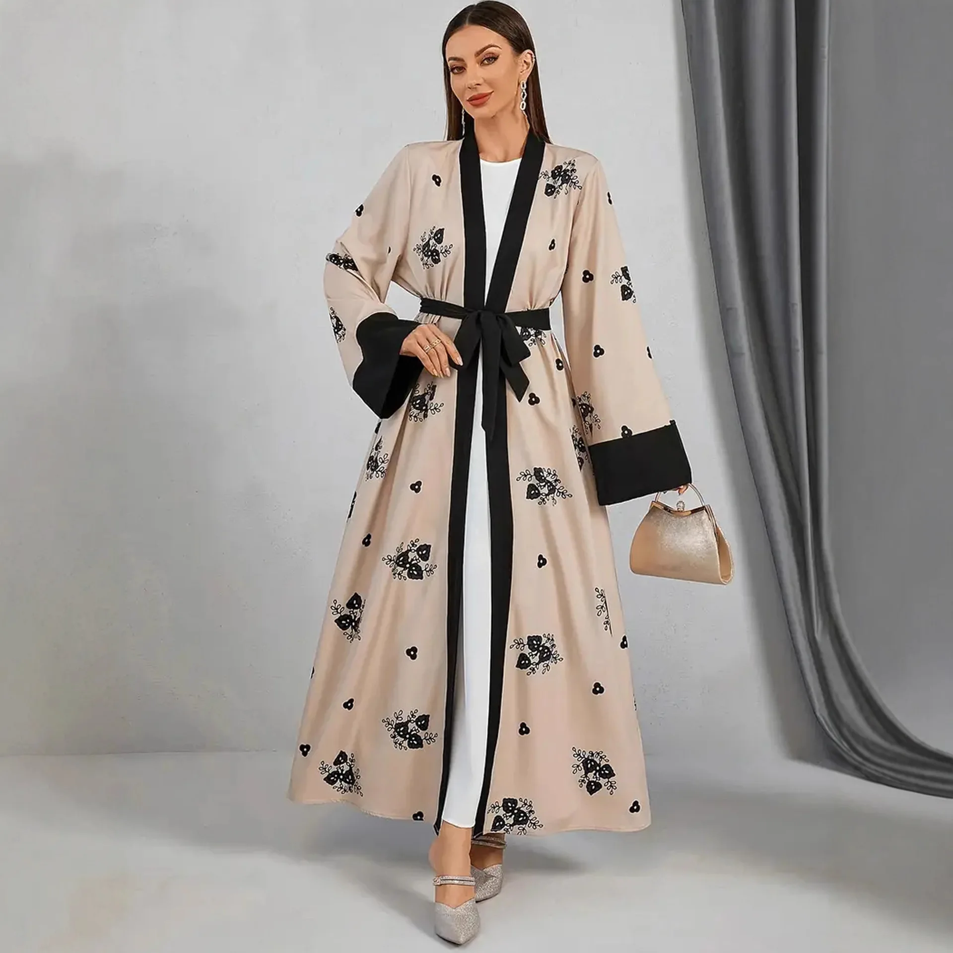 Женское платье в дубайском стиле для Ид, открытая абайя с принтом, мусульманский кардиган, халат с завязками, джалабия, марокканский кафтан, исламская одежда для Рамадана
Женское платье в дубайском стиле для Ид, открытая абайя с принтом, мусульманский кардиган, халат с завязками, джалабия, марокканский кафтан, исламская одежда для Рамадана