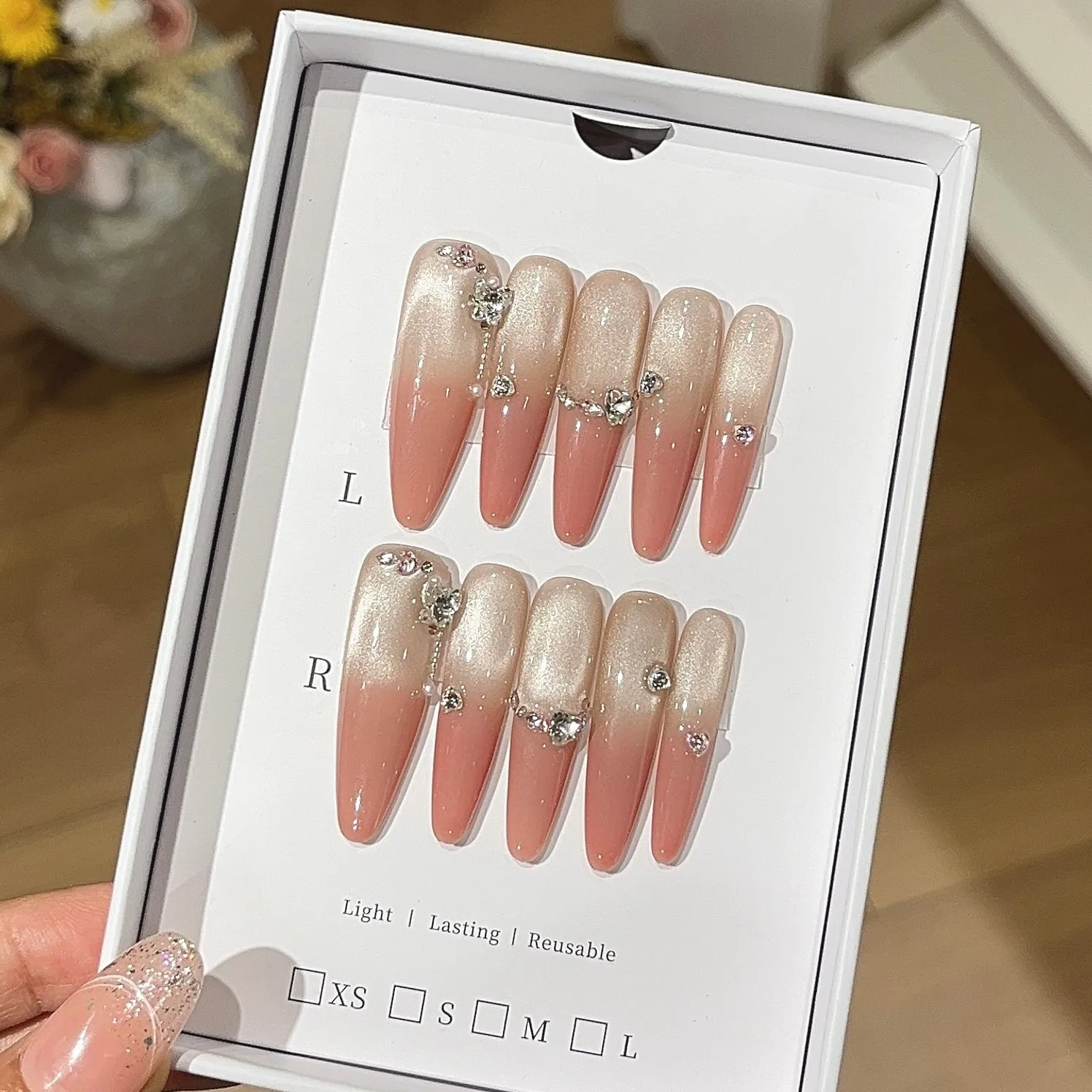 Long Handmade Press On Nails Shiny Nude Cat Eye Fake Nails Pink French Almond False Nail Tips Glitter Rhinestone Full Wearable
Long Handmade Press On Nails Shiny Nude Cat Eye Fake Nails Pink French Almond False Nail Tips Glitter Rhinestone Full Wearable