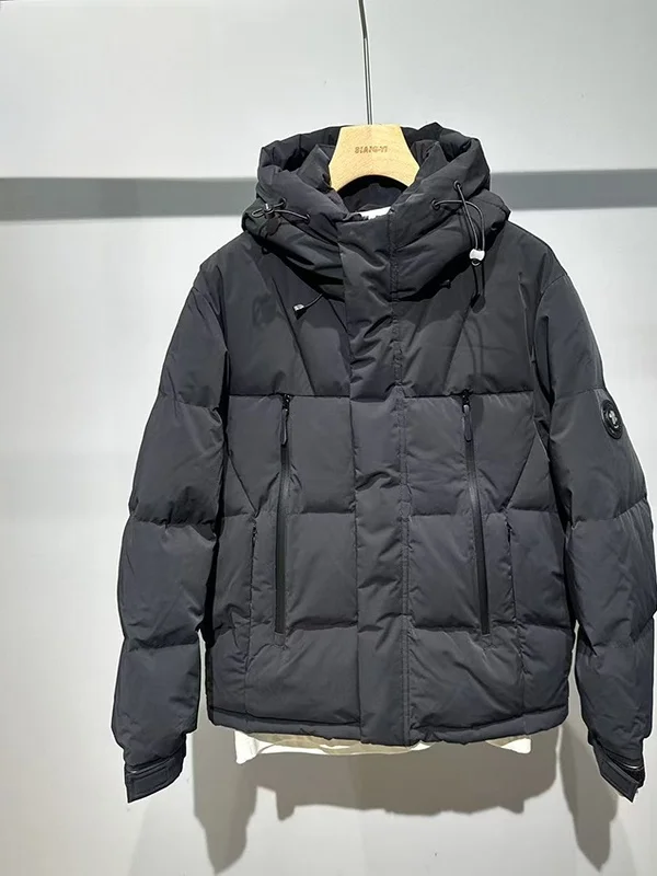 Мужская утепленная зимняя куртка с капюшоном, повседневная, модная, универсальная, теплая, с наполнителем из полиэфирного волокна и пуха
Мужская утепленная зимняя куртка с капюшоном, повседневная, модная, универсальная, теплая, с наполнителем из полиэфирного волокна и пуха