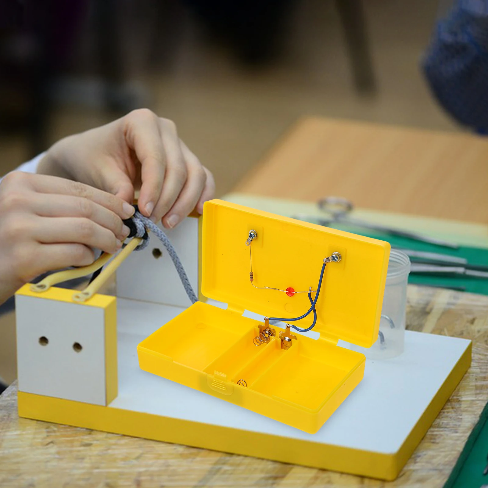 1pcs Conductive Experiment Material High Conductivity Physics Circuit Device Electricity Equipment Science Education Tool
1pcs Conductive Experiment Material High Conductivity Physics Circuit Device Electricity Equipment Science Education Tool