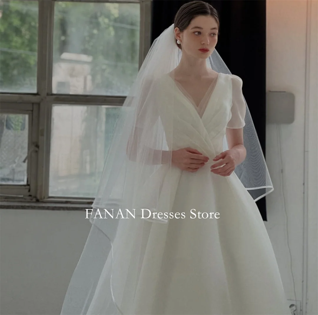 FANAN Корейские свадебные платья трапециевидной формы с v-образным вырезом и короткими рукавами 웨딩드레스 Корсет цвета слоновой кости из органзы по индивидуальному заказу Красивые платья невесты размера плюс
FANAN Корейские свадебные платья трапециевидной формы с v-образным вырезом и короткими рукавами 웨딩드레스 Корсет цвета слоновой кости из органзы по индивидуальному заказу Красивые платья невесты размера плюс