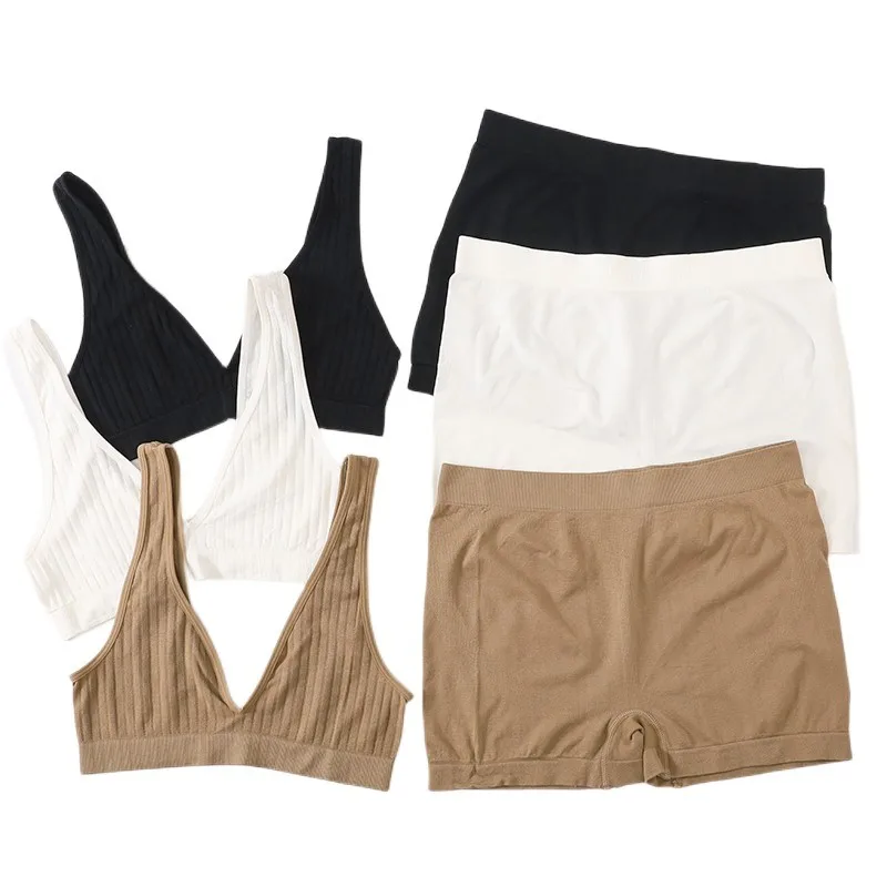 Women Seamless Bra And Panties Set Female Sport V-neck Unlined Bra High Rise Shorts Stretchy Underwear Sexy Lingerie Set
Women Seamless Bra And Panties Set Female Sport V-neck Unlined Bra High Rise Shorts Stretchy Underwear Sexy Lingerie Set