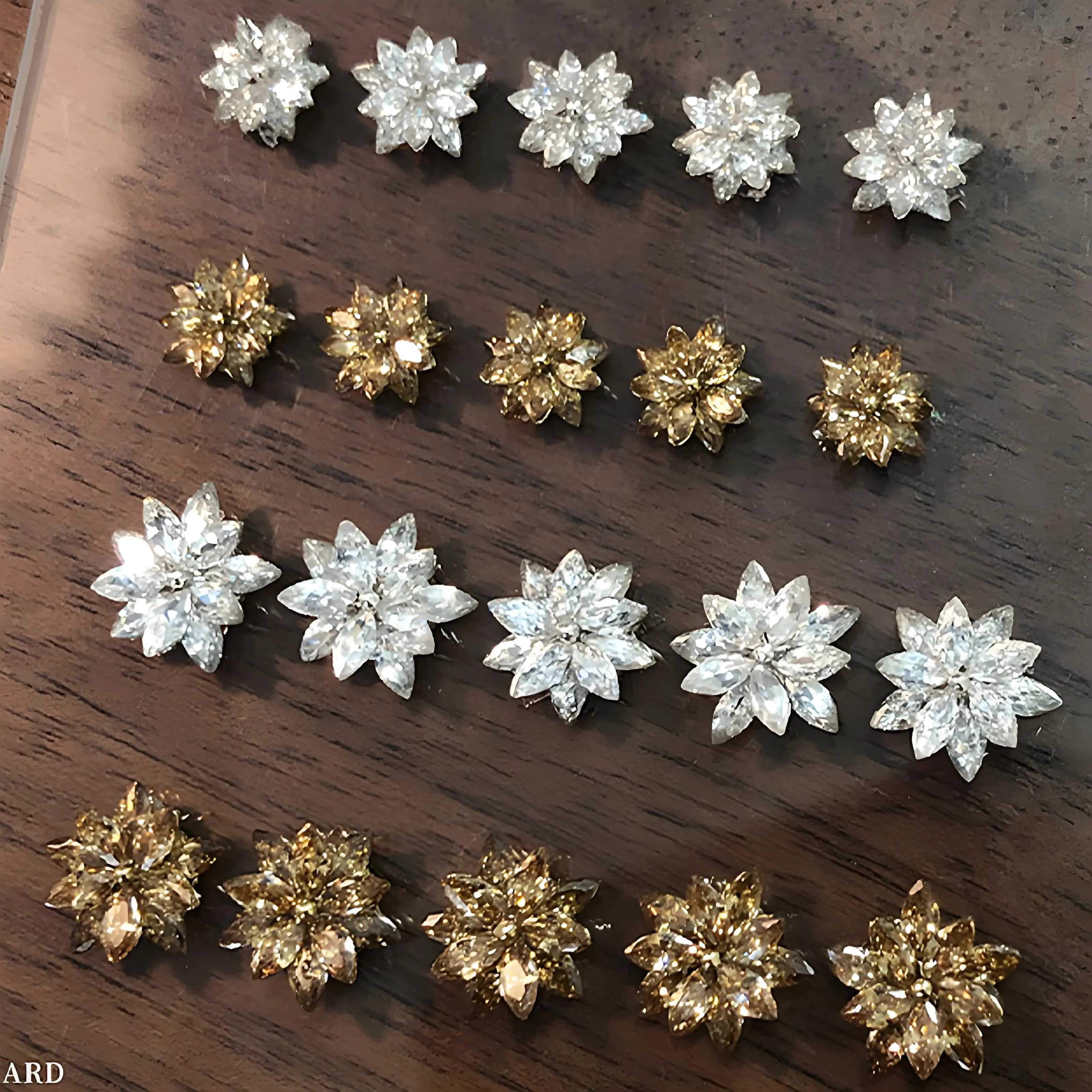 5PCS Full Rhinestone 3D Nail Art Crystal Diamond Gem Stone Zircon Flowers Snowflake Accessories For Nails Decoration Supplies
5PCS Full Rhinestone 3D Nail Art Crystal Diamond Gem Stone Zircon Flowers Snowflake Accessories For Nails Decoration Supplies