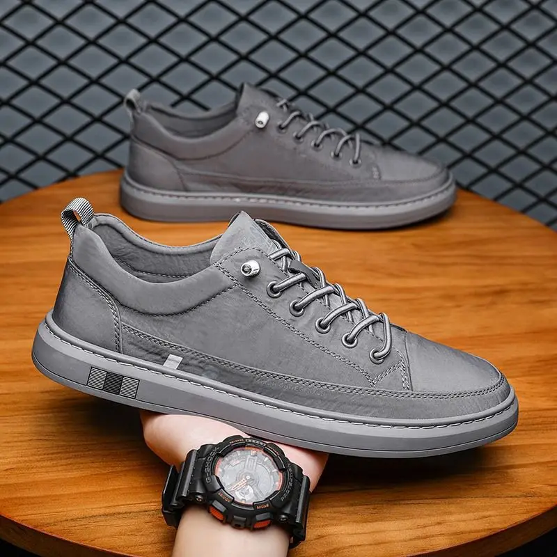 New Fashion Mens High Top Sneaker Vulcanize Shoes Canvas Shoes All-match Comfortable Men Sports Shoes Skateboard Shoes 2023
New Fashion Mens High Top Sneaker Vulcanize Shoes Canvas Shoes All-match Comfortable Men Sports Shoes Skateboard Shoes 2023