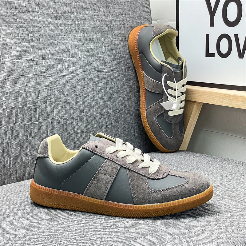 Классические винтажные ретро-кроссовки на платформе 2026 года: Новинка! Унисекс, для пар, уличный стиль, дышащие, на мягкой подошве, всесезонные.
Классические винтажные ретро-кроссовки на платформе 2026 года: Новинка! Унисекс, для пар, уличный стиль, дышащие, на мягкой подошве, всесезонные.