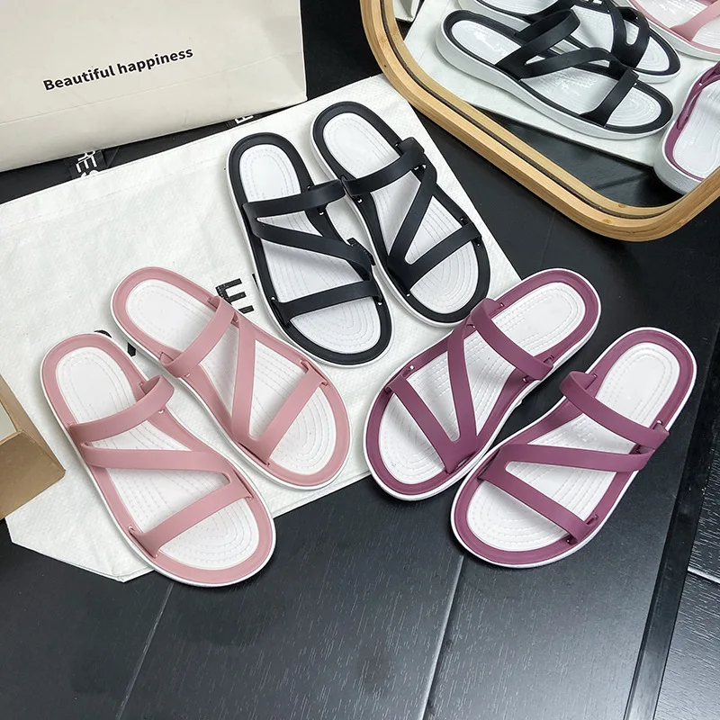 Minimally designed slippers for women, slip resistant for outdoor summer travel, beach shoes, soft soled sandals
Minimally designed slippers for women, slip resistant for outdoor summer travel, beach shoes, soft soled sandals