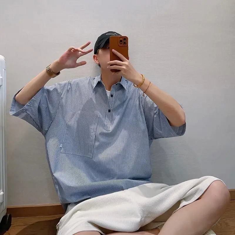 Loose Fit Men's ort Sve Striped irt Thin Summer Breathable Casual irt Button down Youth Sle American
Loose Fit Men's ort Sve Striped irt Thin Summer Breathable Casual irt Button down Youth Sle American