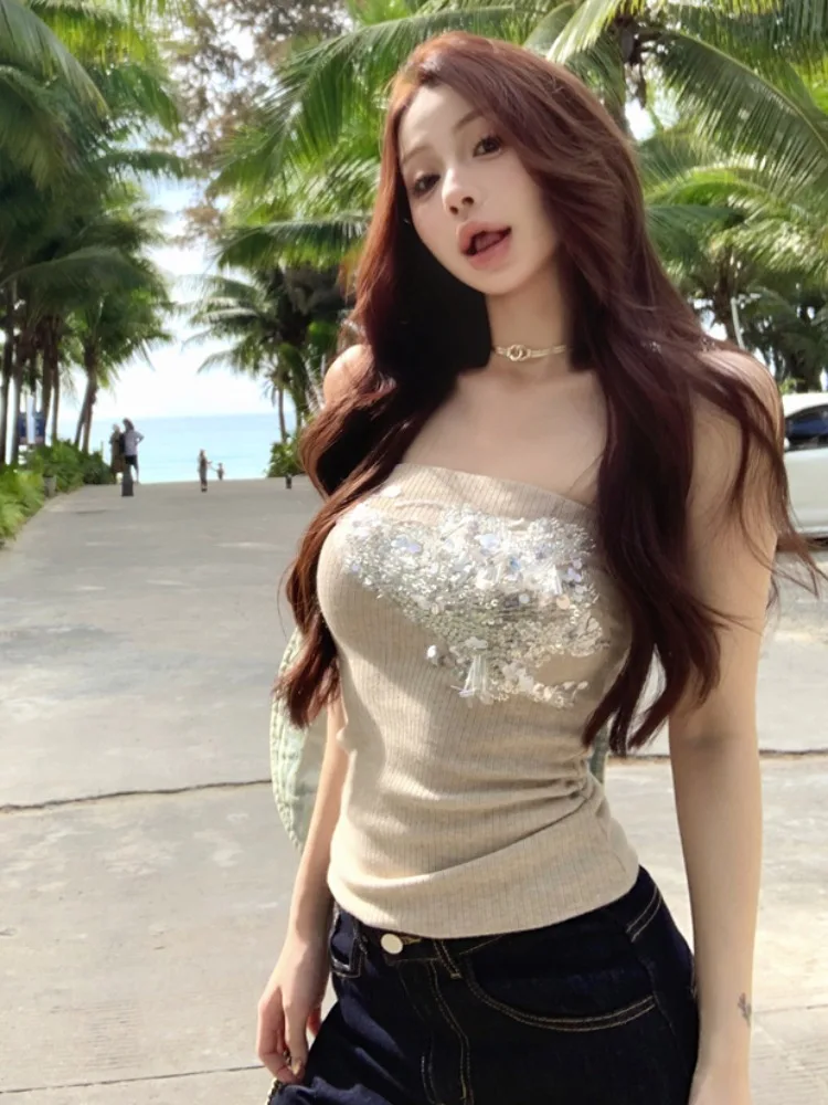 American Style Spicy Girl Design Bead Slim Fit Tube Top Women's Summer Tight Elastic Knitted Strap Vest Korean Style Commute
American Style Spicy Girl Design Bead Slim Fit Tube Top Women's Summer Tight Elastic Knitted Strap Vest Korean Style Commute