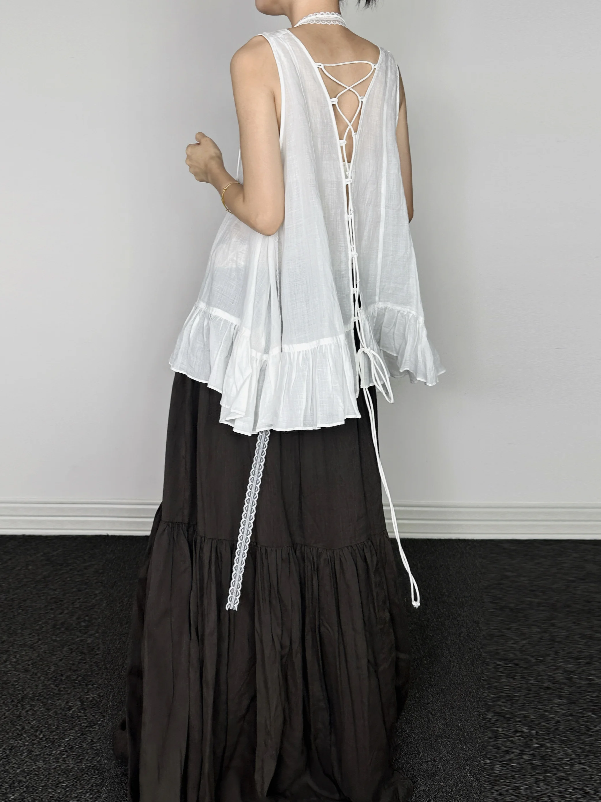 Retro Artistic Style Drawstring Back Design A-Line Vest Top Layering Lotus Leaf Small Audience Women's Summer Wear
Retro Artistic Style Drawstring Back Design A-Line Vest Top Layering Lotus Leaf Small Audience Women's Summer Wear