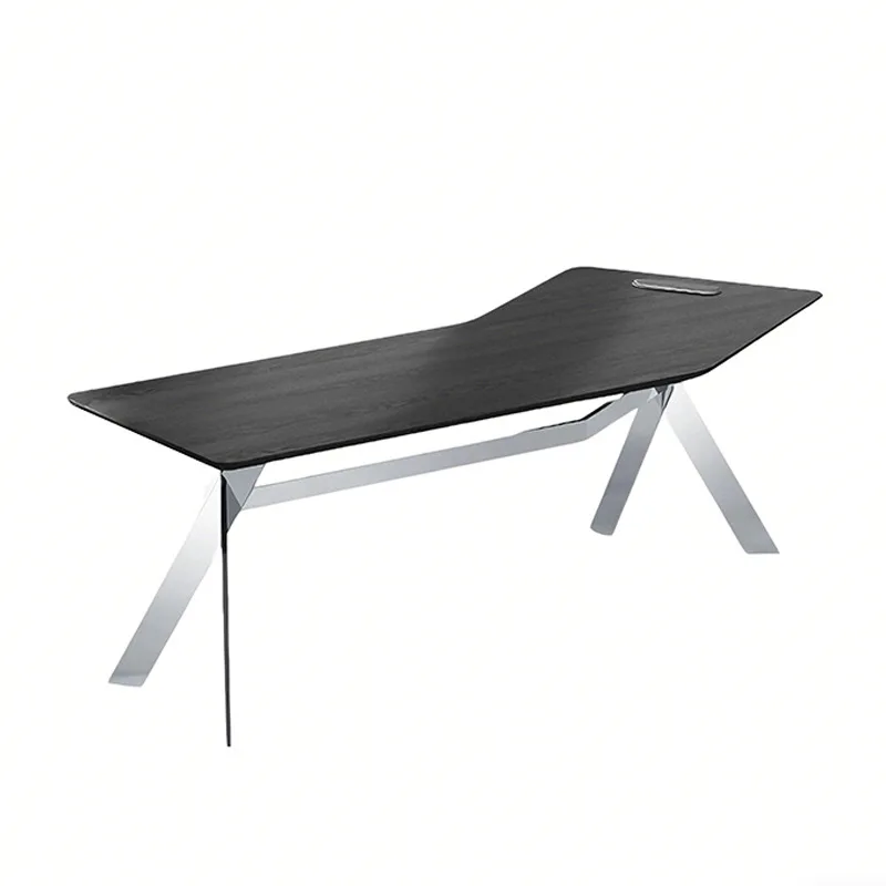 LMM simple modern leadership manager table Italian light luxury president table and chair combination
LMM simple modern leadership manager table Italian light luxury president table and chair combination