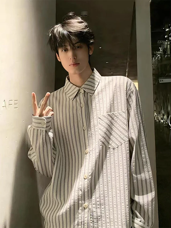American Retro Striped Bubble irt Men's Long Sve Spring Loose Outerwear Polyester Fiber Vintage Trendy Brand Casual irt
American Retro Striped Bubble irt Men's Long Sve Spring Loose Outerwear Polyester Fiber Vintage Trendy Brand Casual irt