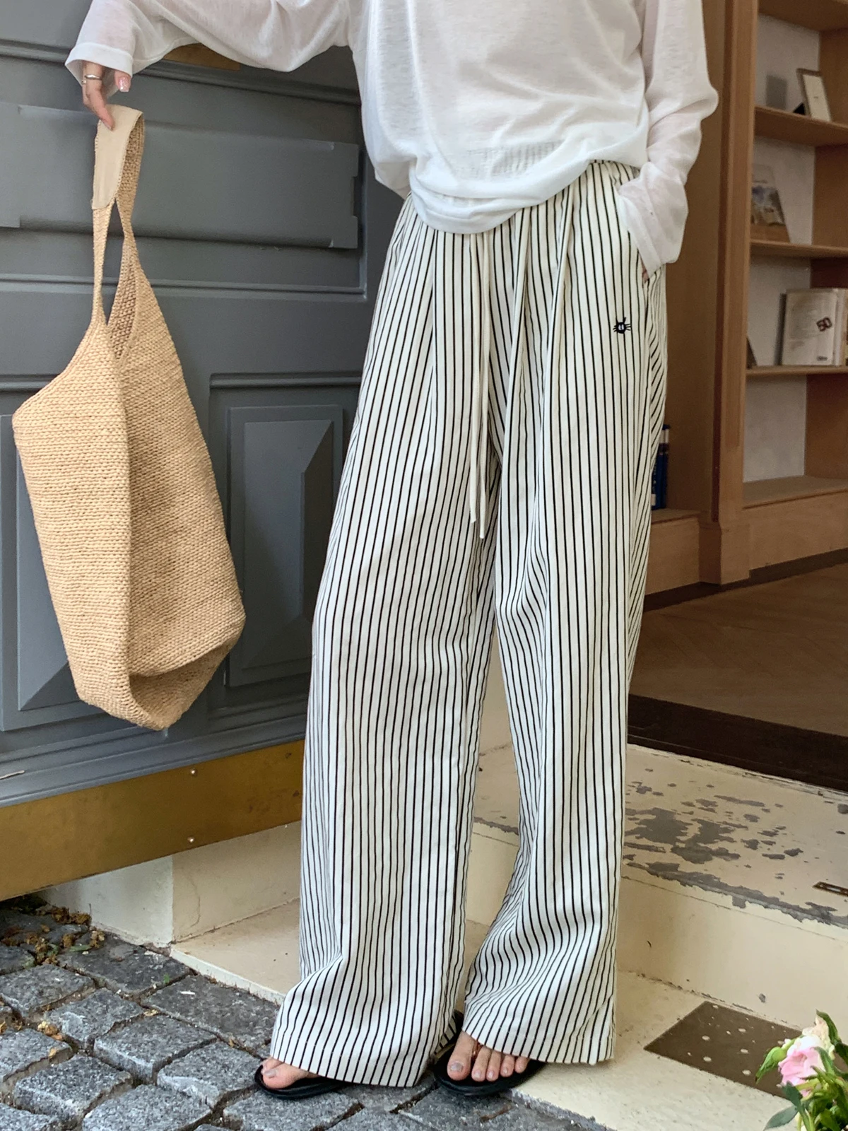 LILI EDIT Summer Casual Wide Leg Pants Dstring Stripe Loose Fit Versatile Straight Cut Commute Sle Cotton Blend Trousers
LILI EDIT Summer Casual Wide Leg Pants Dstring Stripe Loose Fit Versatile Straight Cut Commute Sle Cotton Blend Trousers