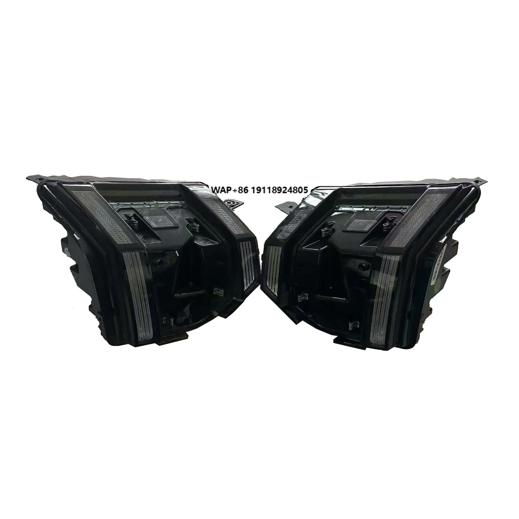 Factory Price Auto Parts Left Headlight for Zeekr 009 Oe 8890598290B12
Factory Price Auto Parts Left Headlight for Zeekr 009 Oe 8890598290B12