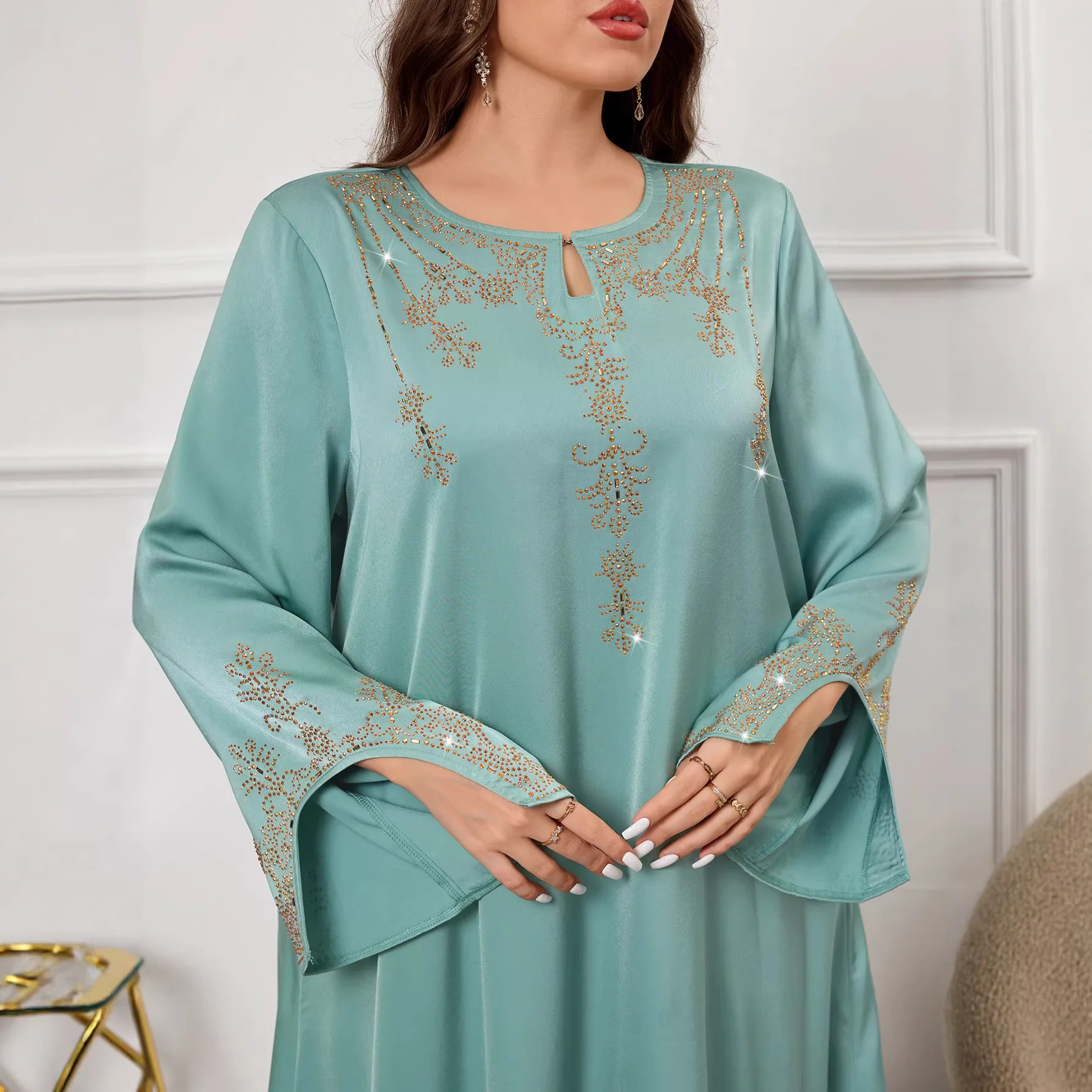 Full Golden Vine Rhinestone Embellished Muslim Abaya Women Mint Green Crew Neck Keyhole Flare Long Sleeve Formal Satin Eid Dress
Full Golden Vine Rhinestone Embellished Muslim Abaya Women Mint Green Crew Neck Keyhole Flare Long Sleeve Formal Satin Eid Dress