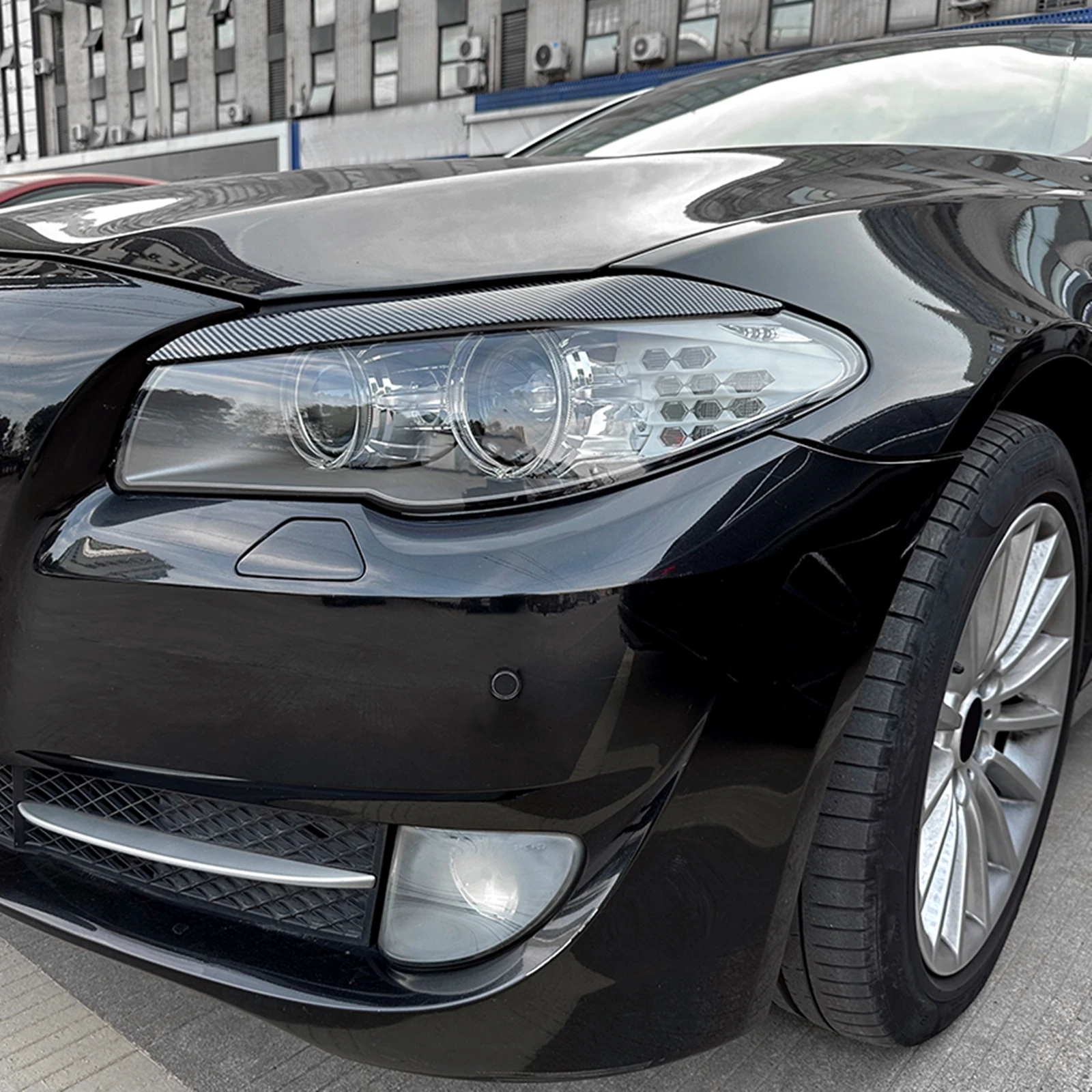 Car Headlight Headlamp Eyebrow Eyelid Sticker Front Head Lamp Cover Trim For BMW 5 Series F10 F11 F18 535i 525i 2010-2014
Car Headlight Headlamp Eyebrow Eyelid Sticker Front Head Lamp Cover Trim For BMW 5 Series F10 F11 F18 535i 525i 2010-2014