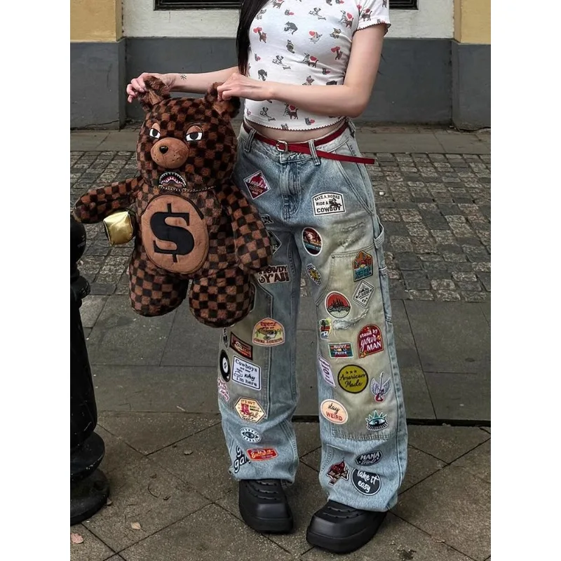 Женские летние джинсы в стиле ретро с мультяшным принтом в американском стиле, новый дизайн с высокой талией, облегающие трендовые шорты для пикантных девушек
Женские летние джинсы в стиле ретро с мультяшным принтом в американском стиле, новый дизайн с высокой талией, облегающие трендовые шорты для пикантных девушек