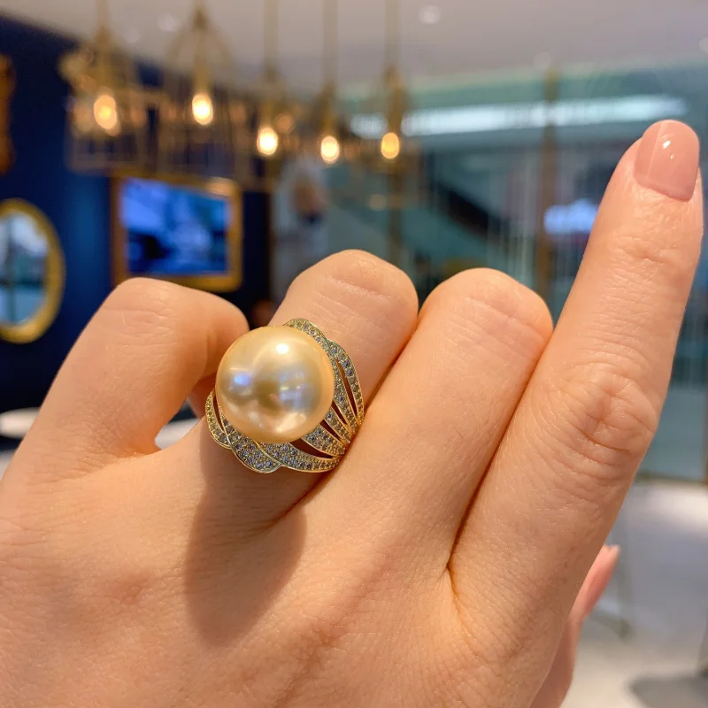 European and American style inlaid shell pearl light gold pearl vintage fashion diamond ring for women
European and American style inlaid shell pearl light gold pearl vintage fashion diamond ring for women
