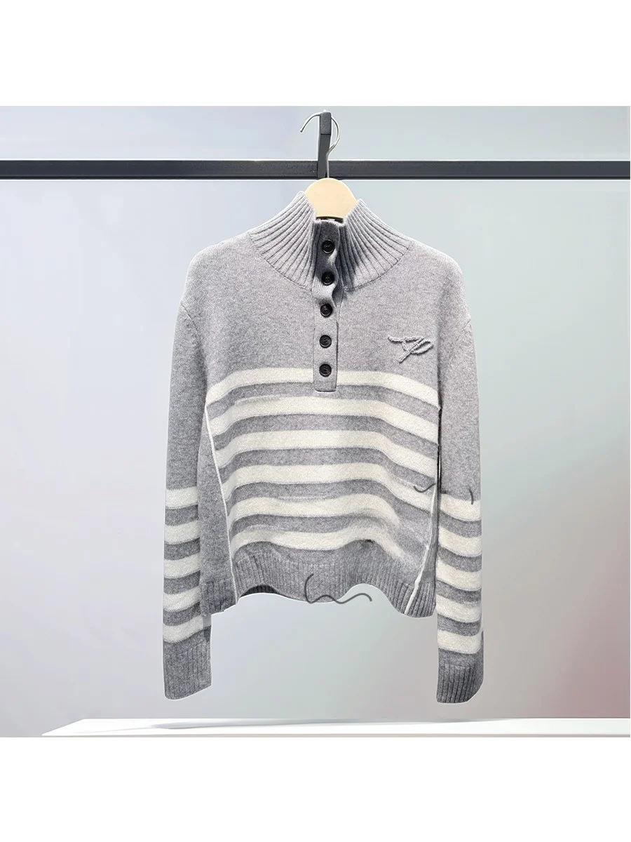 Loose Fit Blue Striped Knit Sweater Women's Casual Style Half Open Collar Fashionable Winter New Arrival from China
Loose Fit Blue Striped Knit Sweater Women's Casual Style Half Open Collar Fashionable Winter New Arrival from China