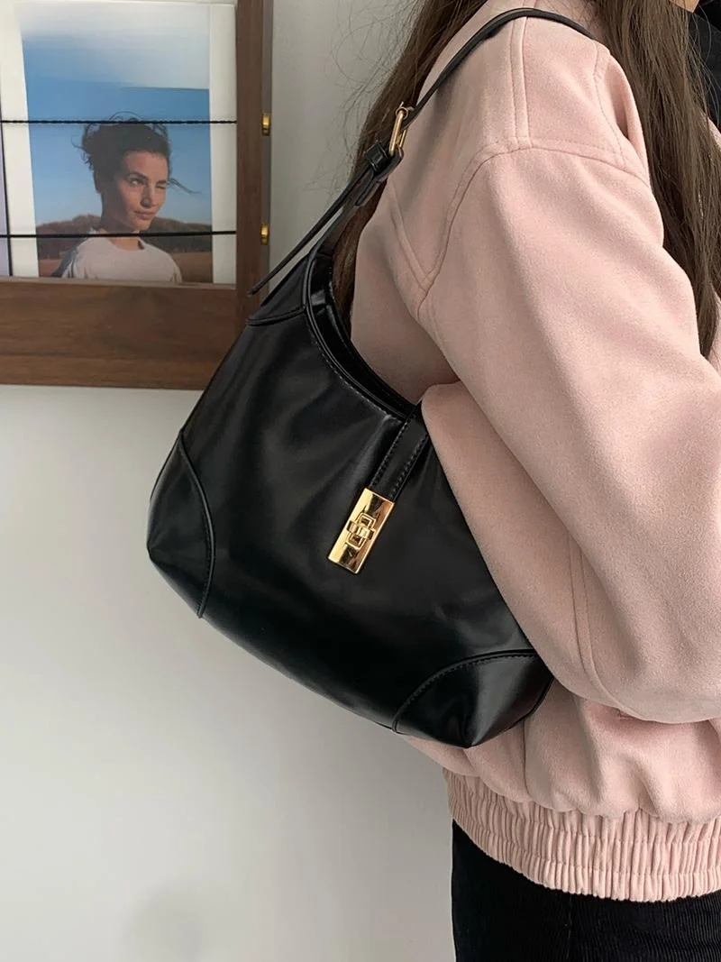 2025 New Faion Moon Tooth Bag Ladies Underarm Bag Commuter Handbag Bla Texture Women's Bag Durable PU Leather oulder Bag
2025 New Faion Moon Tooth Bag Ladies Underarm Bag Commuter Handbag Bla Texture Women's Bag Durable PU Leather oulder Bag