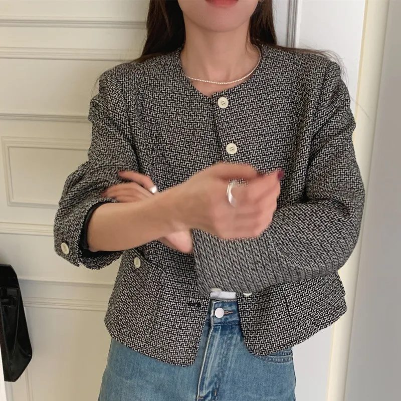 Однобортная короткая куртка из твидовой ткани Sweet Girl в стиле ретро, ароматные женские весенние пальто
Однобортная короткая куртка из твидовой ткани Sweet Girl в стиле ретро, ароматные женские весенние пальто